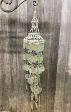 Load image into Gallery viewer, White Windchime with Shells