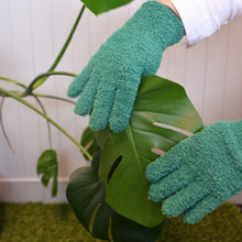 Load image into Gallery viewer, Microfibre Leaf Cleaning Gloves