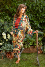 Load image into Gallery viewer, &#39;Stay Gold&#39; Linen Cropped Artist Pants - Market of Stars