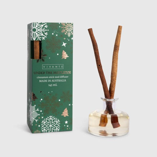 'Under The Mistletoe' Cinnamon Stick Diffuser