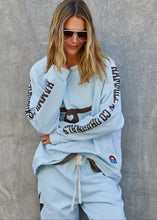 Load image into Gallery viewer, Powder Blue Vintage Western Sweat - Hammill &amp; Co