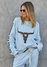 Load image into Gallery viewer, Powder Blue Vintage Western Sweat - Hammill &amp; Co