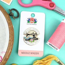 Load image into Gallery viewer, 'So Many Projects So Little Time' Needle Minder