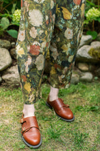 Load image into Gallery viewer, &#39;I Dream in Flowers&#39; Linen Cropped Artist Pants - Market of Stars