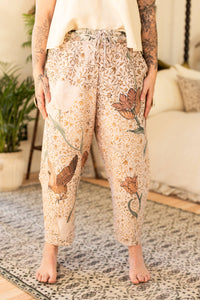 'Folklore' Linen Cropped Artist Pants - Market of Stars