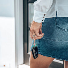 Load image into Gallery viewer, Waratah Key Ring Native Australia Gift Card