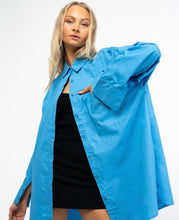 Load image into Gallery viewer, Paper Heart Oversized Shirt - Cobalt