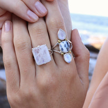 Load image into Gallery viewer, Etheria Moonstone Silver Ring