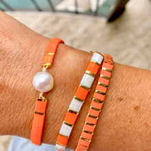 Load image into Gallery viewer, Santorini Pearl Bracelet - Coral