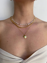 Load image into Gallery viewer, Envelope Necklace - Gold